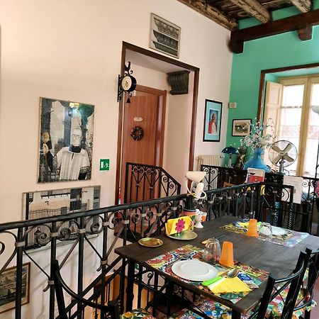Vittorio Emanuele Rooms Di Prinzi Palermo Exterior foto