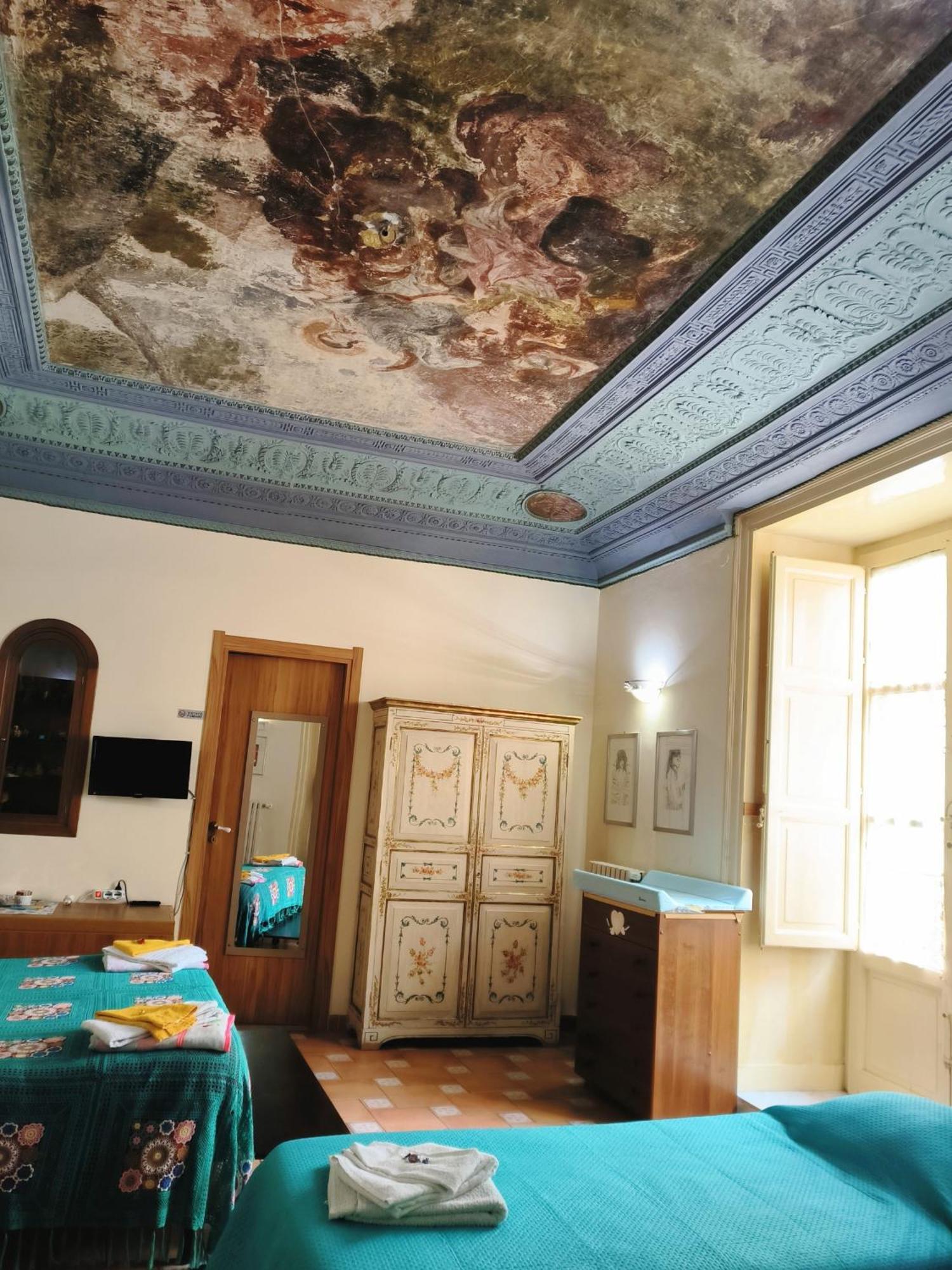 Vittorio Emanuele Rooms Di Prinzi Palermo Exterior foto