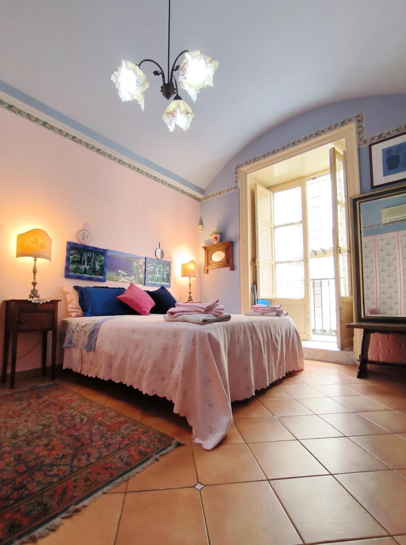 Vittorio Emanuele Rooms Di Prinzi Palermo Exterior foto